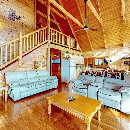 Lazy Bear Lodge セバービル エクステリア 写真
