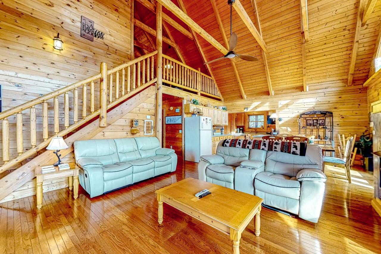 Lazy Bear Lodge セバービル エクステリア 写真