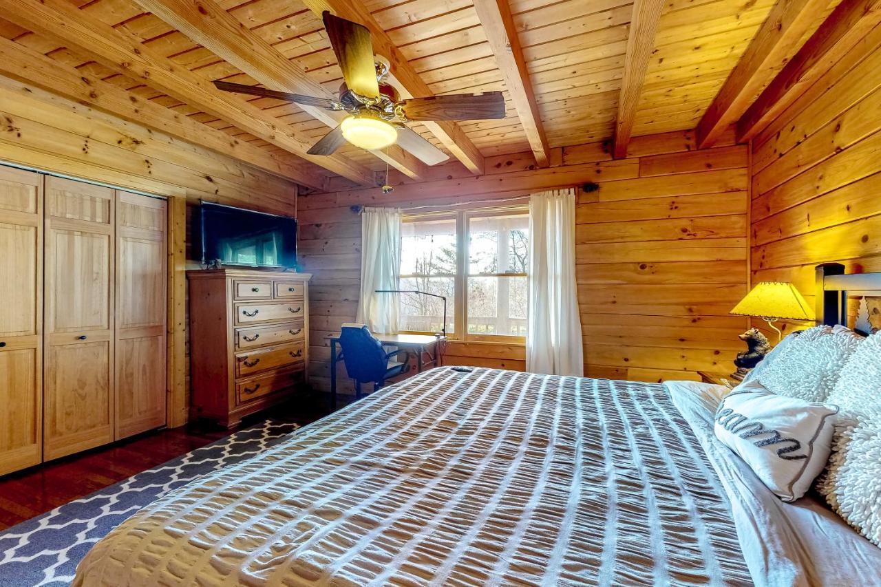 Lazy Bear Lodge セバービル エクステリア 写真