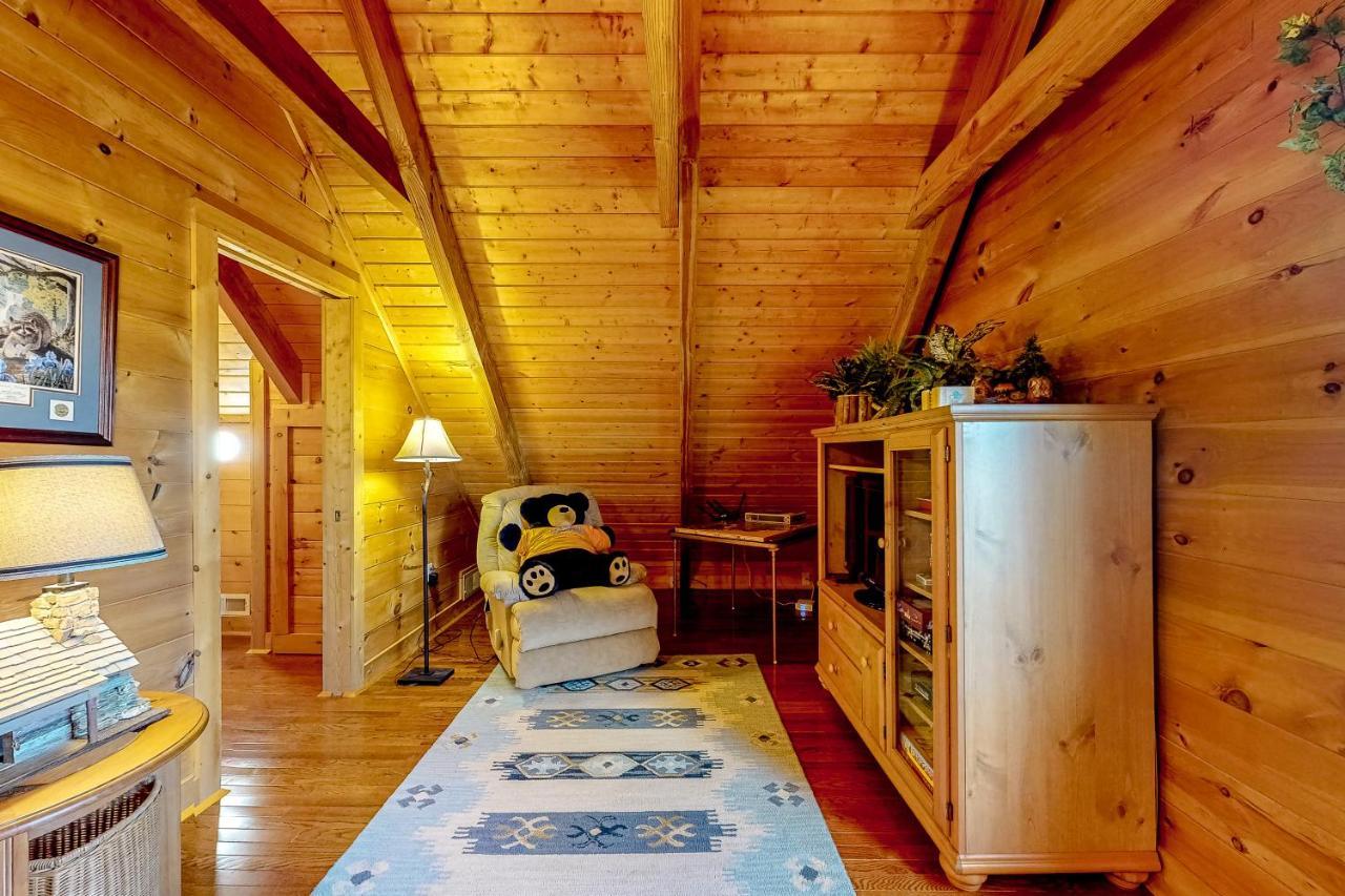 Lazy Bear Lodge セバービル エクステリア 写真