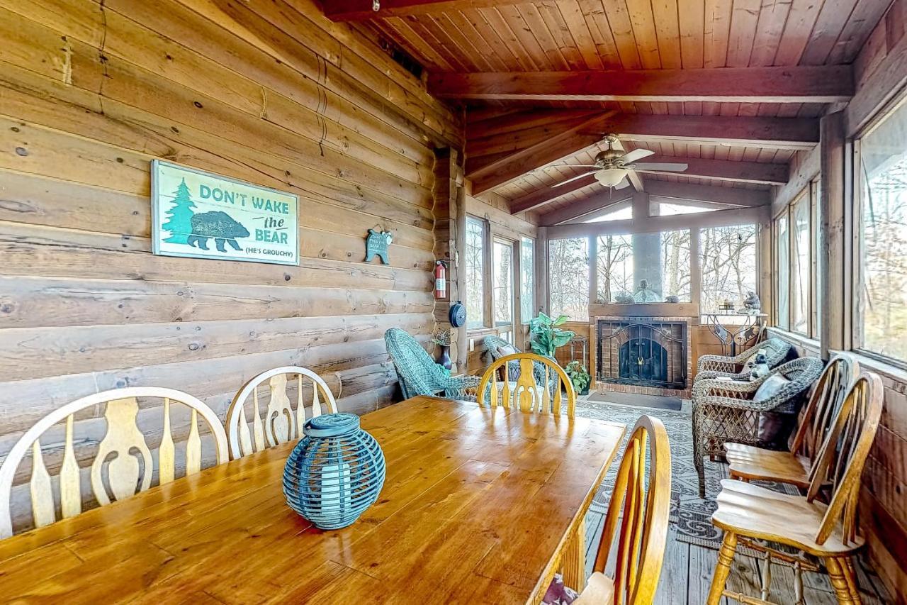 Lazy Bear Lodge セバービル エクステリア 写真