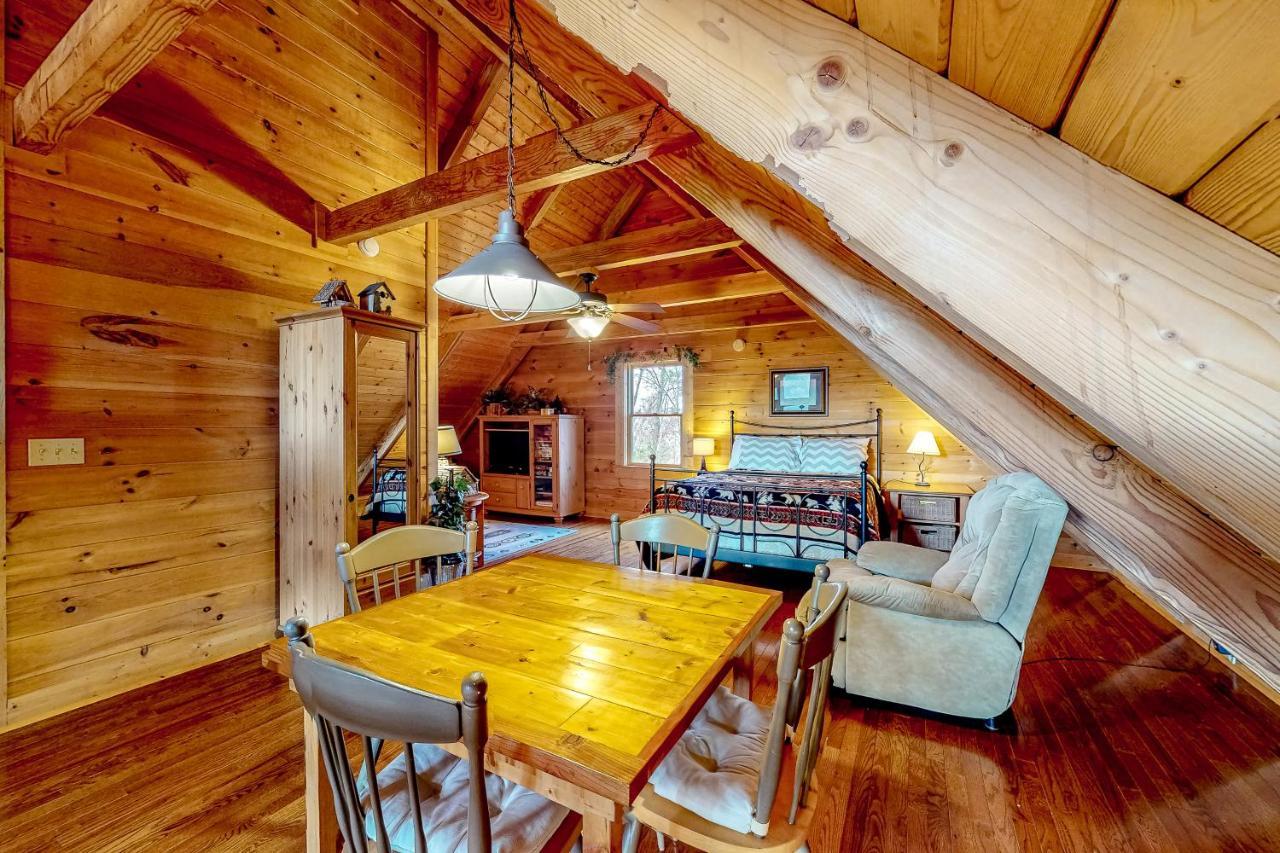 Lazy Bear Lodge セバービル エクステリア 写真
